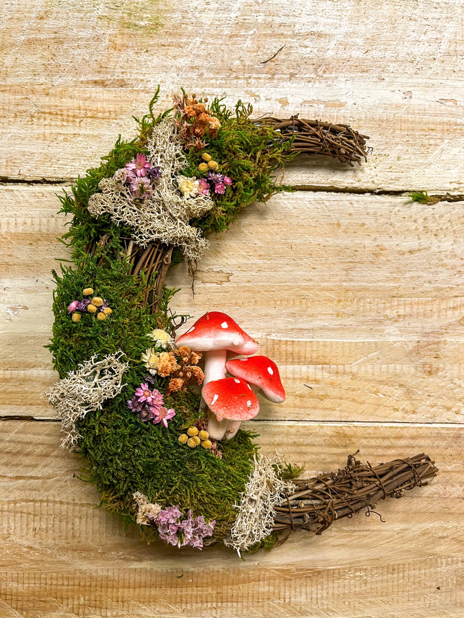 Kit Florterapia: Luna con Musgo y Flores - Imagen 5