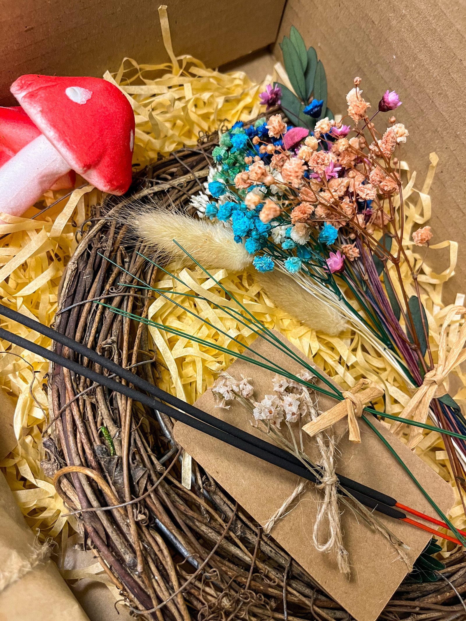Kit Florterapia: Luna con Musgo y Flores - Imagen 2